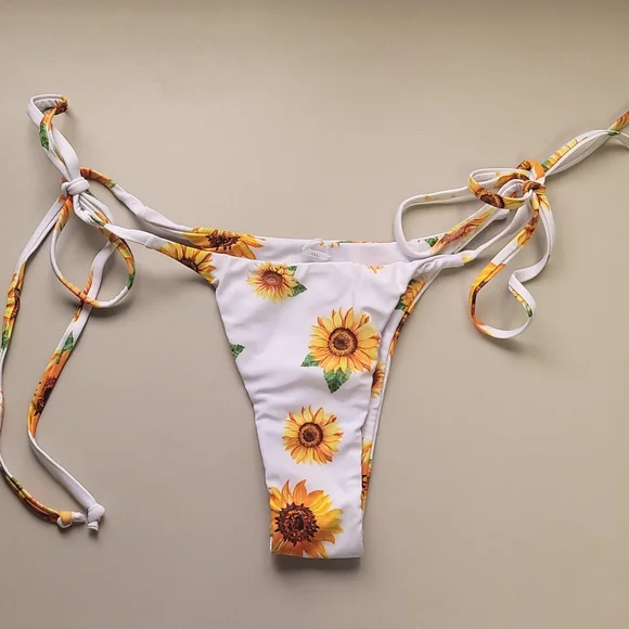 Zaful Sunflower Cap Sleeve Bikini - Picture 3 of 4